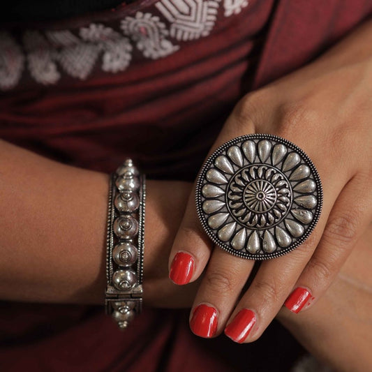 Pushpa Finger Ring