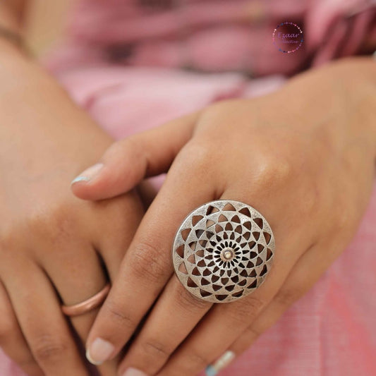 Bhavna Finger Ring