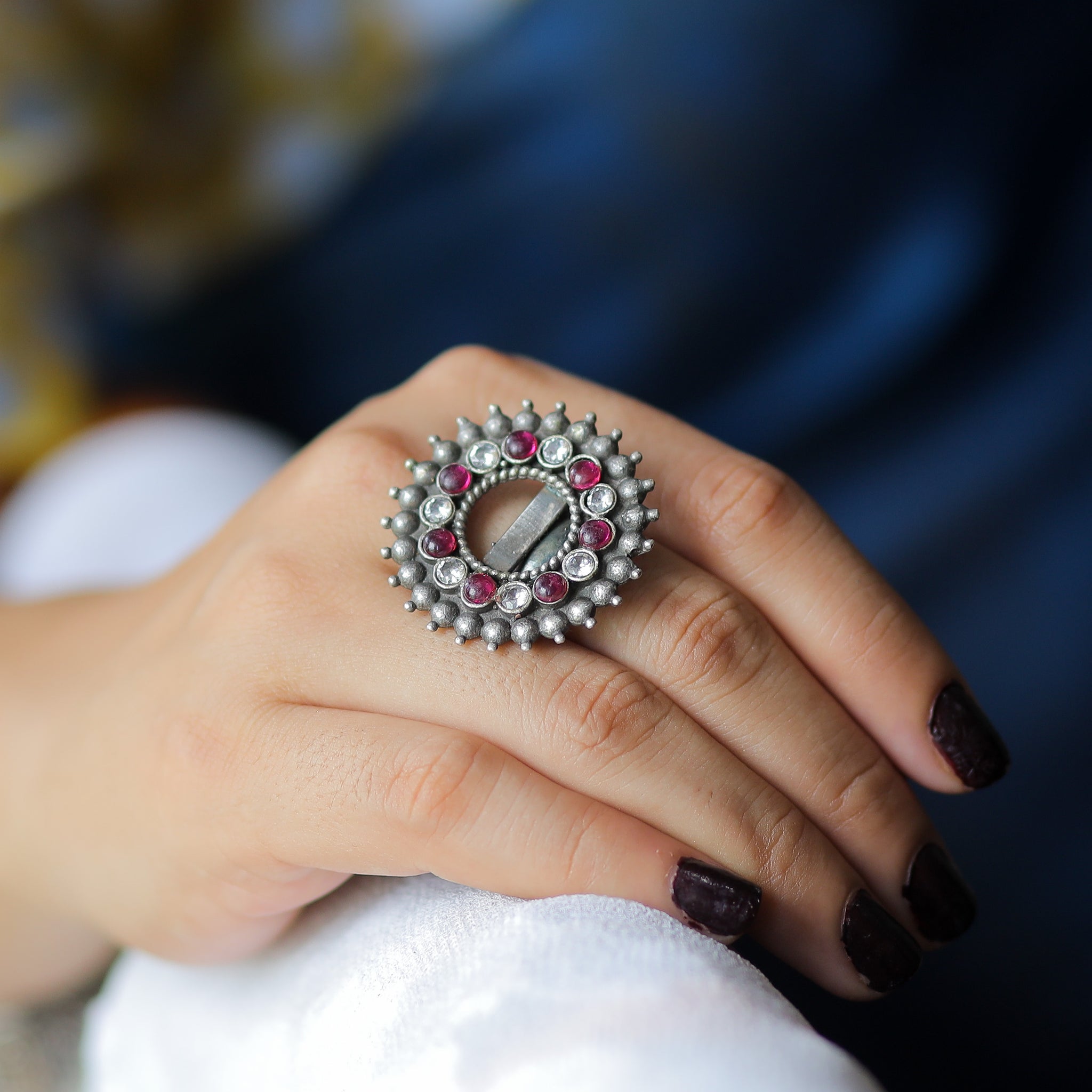 Kuheli Finger Ring