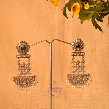 Mehek Earrings