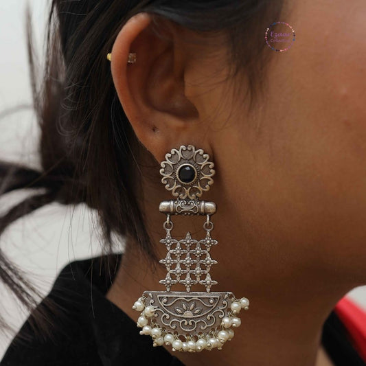 Mehek Earrings