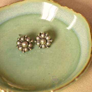 Divya  Stud Earrings