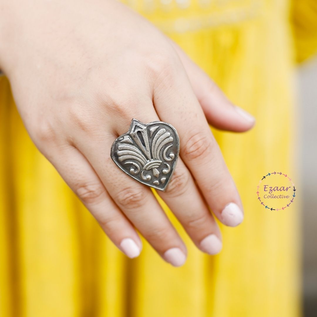 Sukriti  Finger Ring